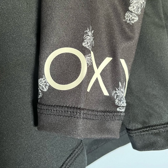 ROXY Pineapple Rashguard 🍍 - Picture 6 of 7